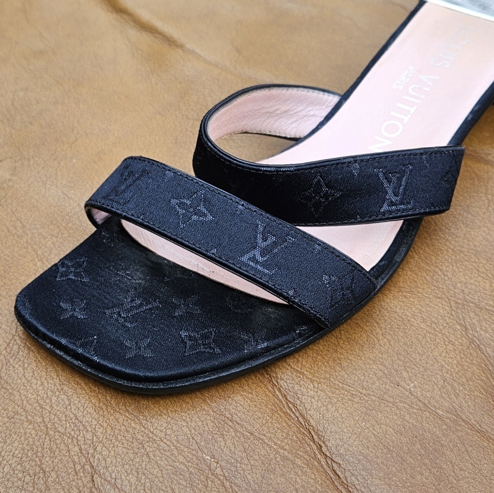 Women's Louis Vuitton Black Blended Fabric Leather Sandals Heels Size 4 US - Picture 2 of 16